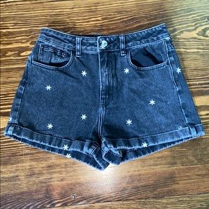 Daisy PacSun Mom Shorts